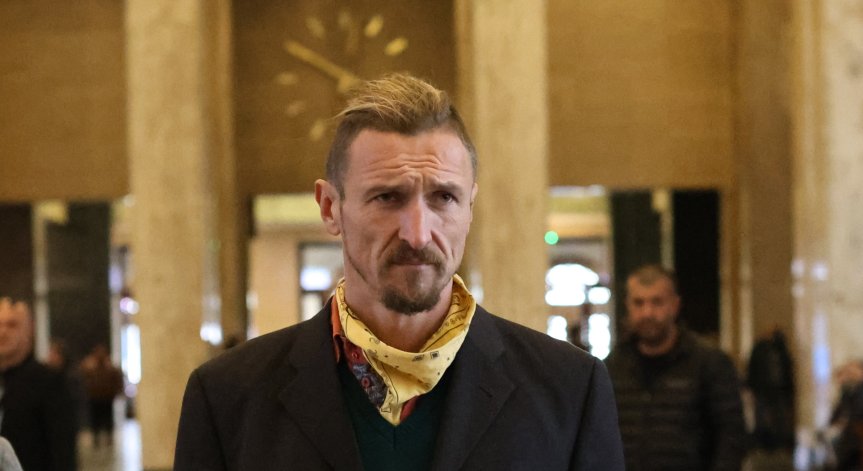 Измениха мярката на Алексиев.