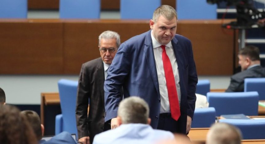 Пеевски за Руската църква: При когото са ключовете, трябва веднага да я отвори