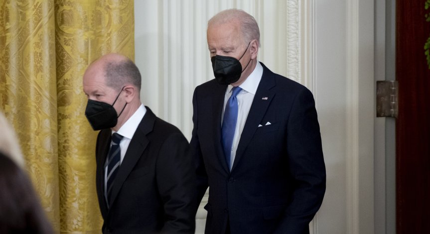 Байдън след среща с Шолц: Без 