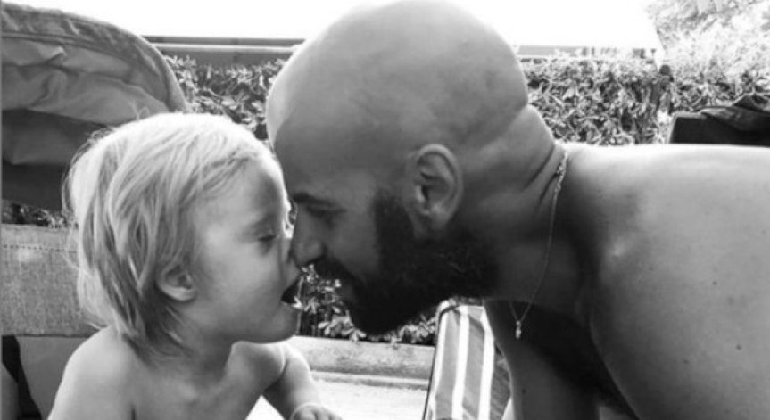 Историята на Лука, който осинови малката Алба със синдром на Даун