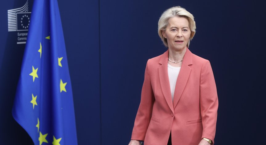 Очаква се Урсула фон дер Лайен да пристигне и в България в неделя.