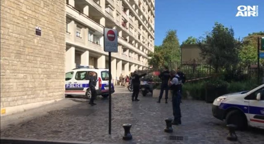 Автомобил се вряза в група френски военни в Париж