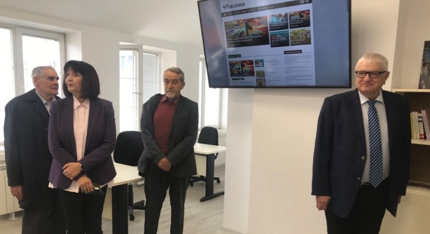 ФЖМК в Софийския университет се сдоби с ново студио за практическо обучение
