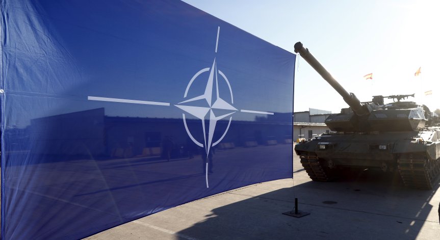 Има значително увеличаване на разходите за отбрана в световен мащаб.