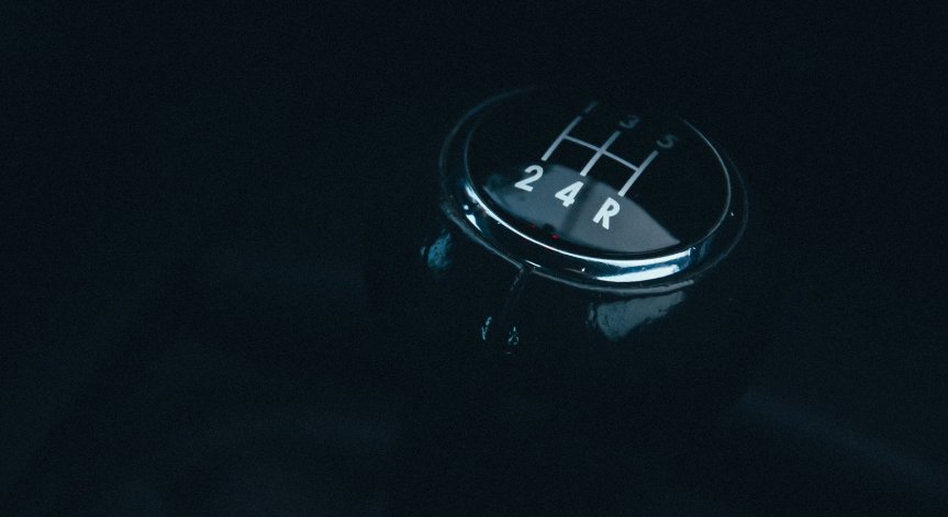 Механичните предавки отиват в историята, но те имат своите предимства