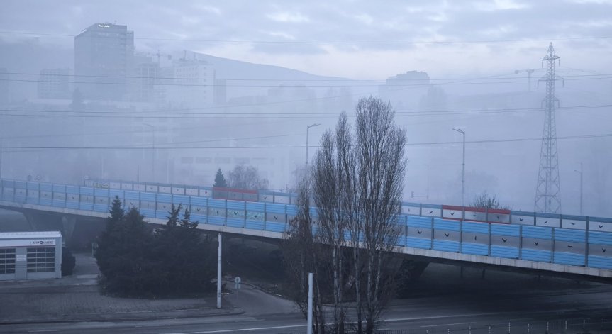 Мръсен въздух в София и зелен билет за пътуване