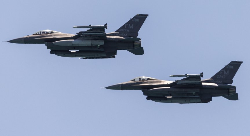 САЩ разположиха още 12 изтребителя F-16 в Израел заради Иран