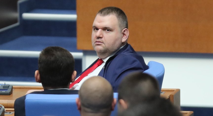 ДПС ще предложи промени, с които да се ограничат правата на президента при назначения.