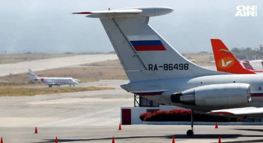 Два руски самолета с военни кацнаха във Венецуела