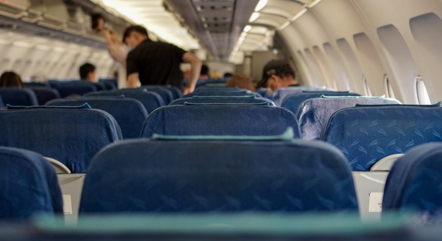 В кой ден от седмицата билетите за самолет може да се купят с 15% по-евтино?