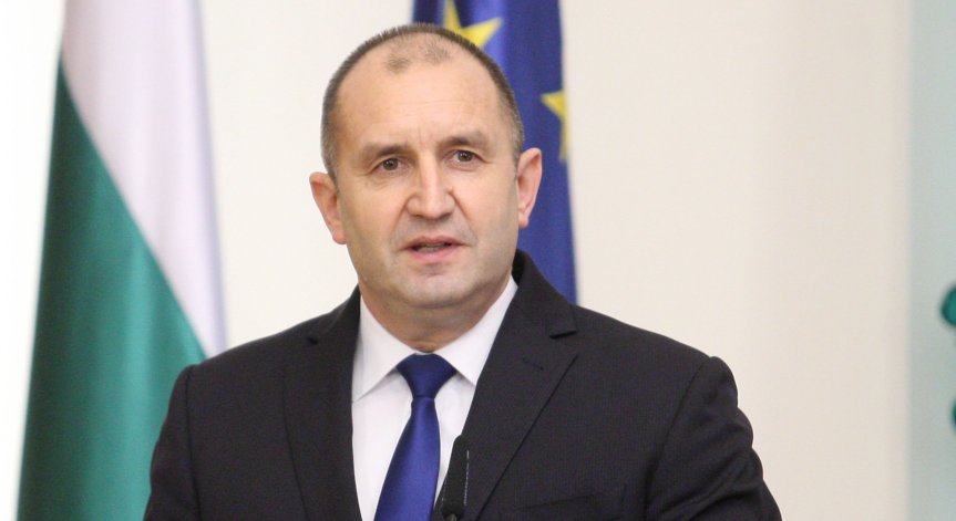 Радев вика на среща ЦИК
