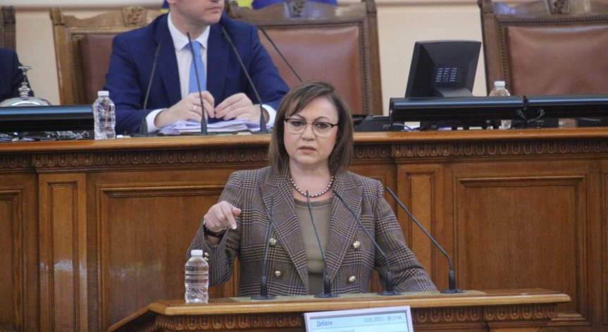 Нинова в НС: Може ли да чака войната по пътищата, проговаря ли съвестта ви?