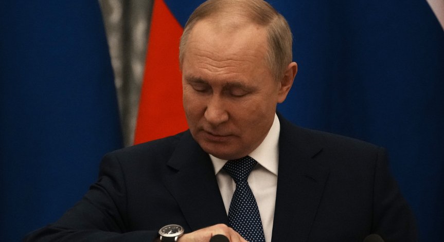 Подкрепа за икономиката: Путин смени швейцарския си часовник с руски