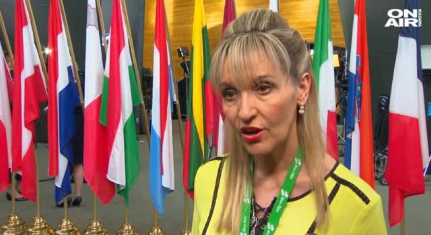 Северноирландски евродепутат: Страната ни ще загуби от Brexit, искаме втори референдум