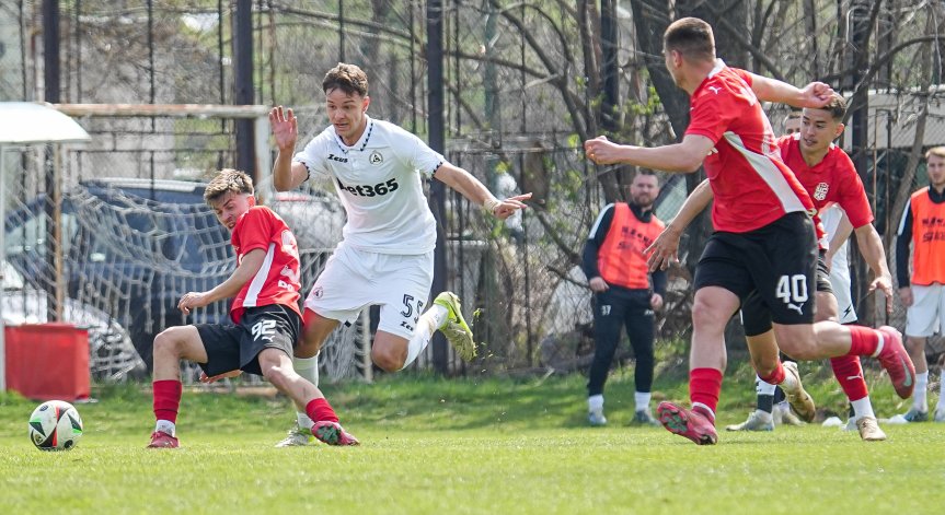 Имаше сериозни пропуски и в двете наказателни полета.