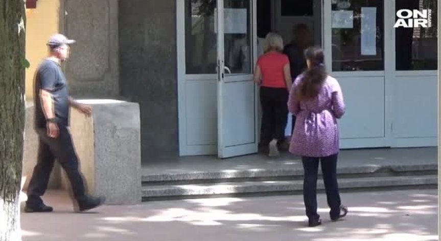Съдът остави в ареста учителя от Дулово, обвинен в блудство