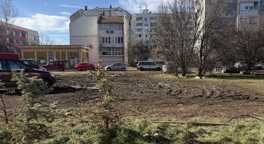 Зле изглеждащи междублокови пространства.