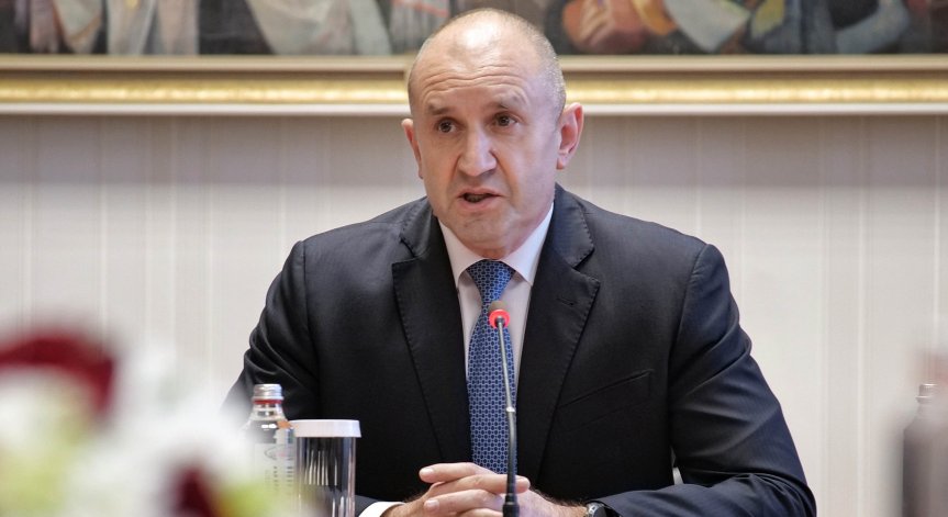 Проблемът наистина е много сериозен, заяви президентът.