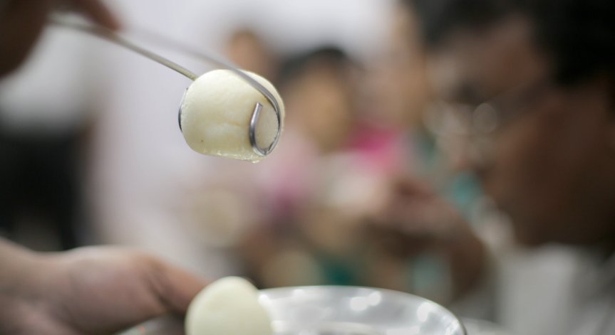 Бой за десерт на сватба прати шестима в болница