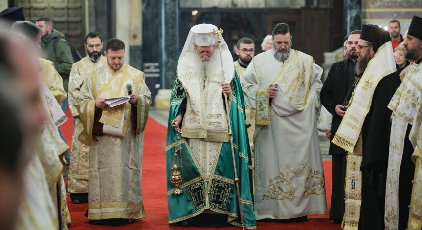 Патриарх Неофит лекува белодробно заболяване във ВМА - какво е състоянието му?