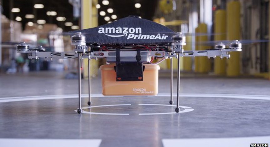 Amazon впряга летящи роботи да доставят пратки