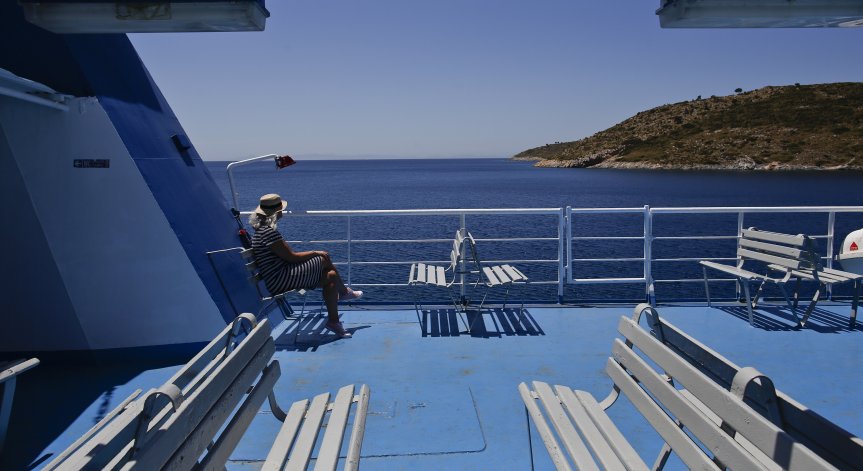 Гърция пропуска български граждани без ограничения и карантина