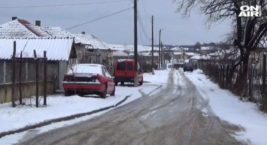 Села в Дуловско останаха без дърва за огрев посред зима