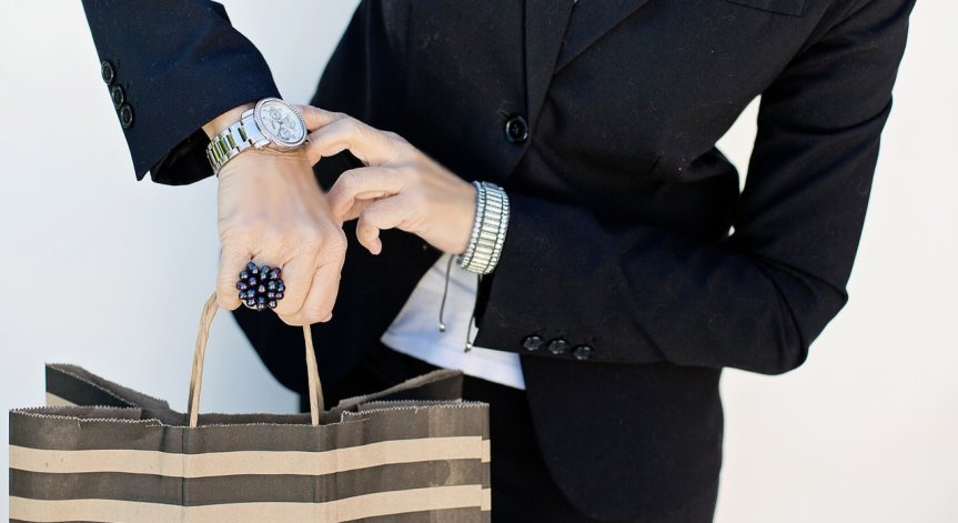 Отказваме ли се от скъпите швейцарски часовници? Износът им бележи спад