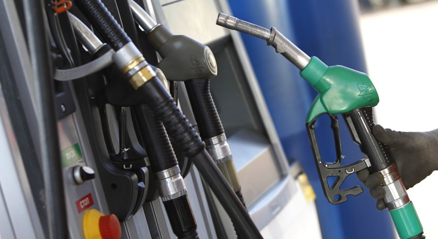 Цените на бензина започват да растат по целия свят