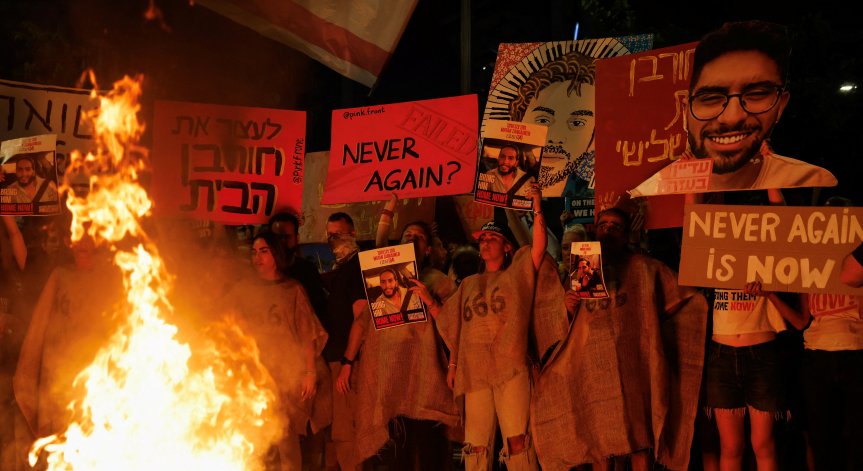 Срещу израелските военни действия в Газа се събраха протести на други места по света.