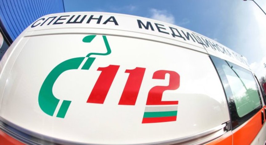 Двама шофьори са в болница след тежка катастрофа