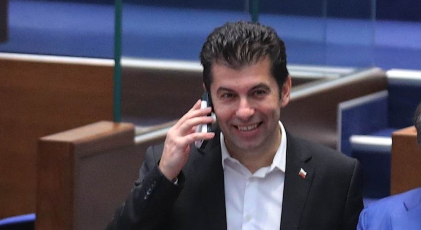 Петков поздрави Републиканската партия.