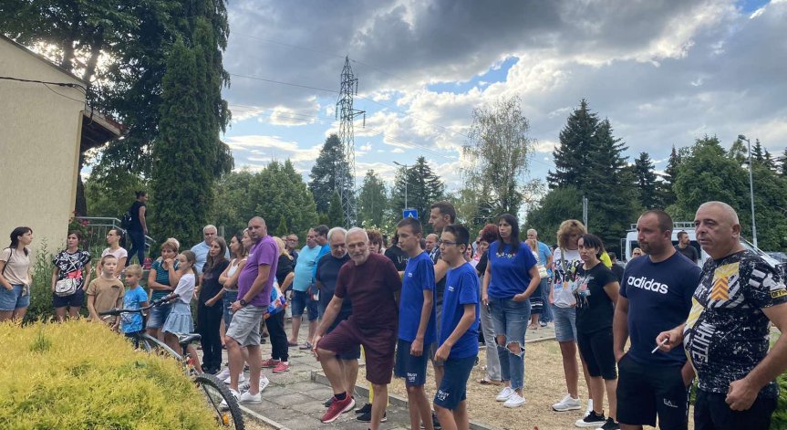 Организираха протест за двойното убийство в Лозен