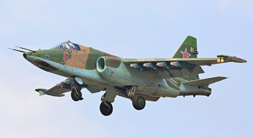 Руски изтребител Су-25 се разби в Азовско море, пилотът е спасен