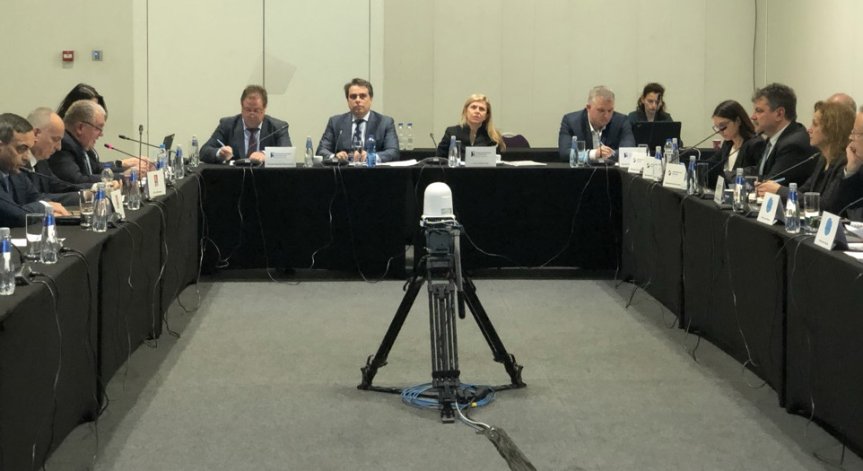 Предлагат грандиозни реформи в здравеопазването, засягат и ваксинирането