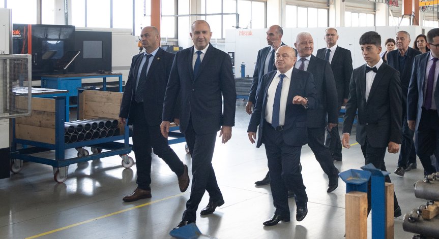 Президентът Радев каза какво изисква успешното развитие на българския бизнес