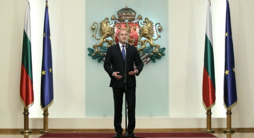 Радев е готов да даде мандат, но партиите трябва да намерят консенсус
