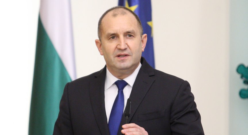 Радев със специален поздрав към дамите по случай 8 март