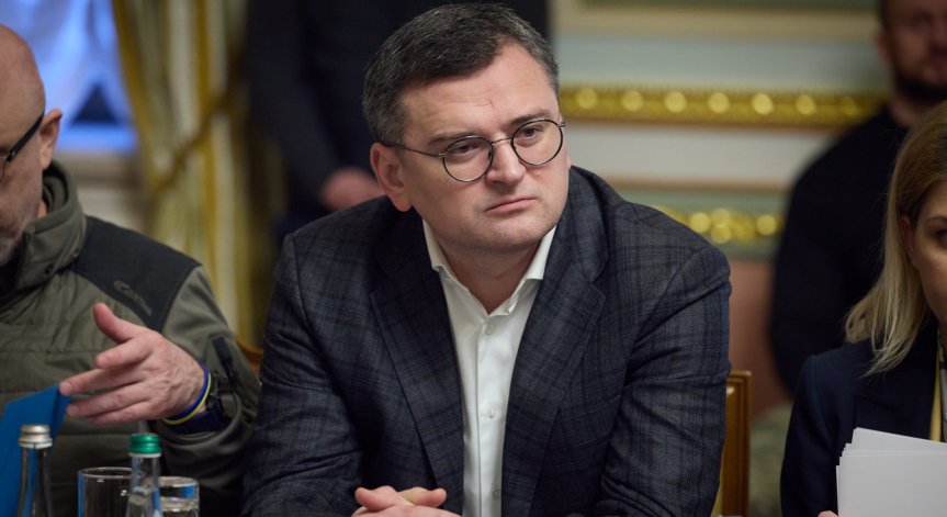 Кулеба: Нито една страна не се ангажира с доставката на изтребители за Украйна