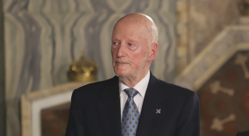 Младите и ученолюбиви българи са богатството на страната, каза Сакскобургготски.