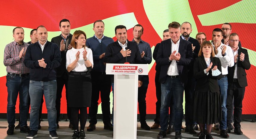 Заев подаде оставка като премиер и партиен лидер след провал на изборите