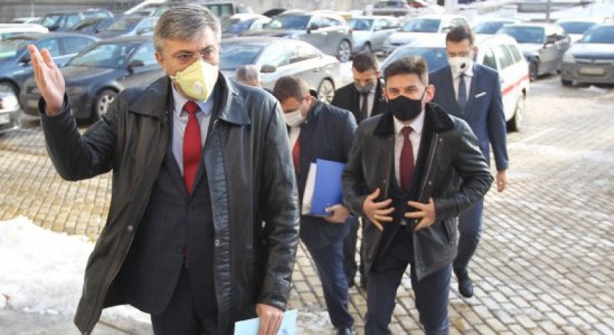 Карадайъ: Виждаме президенти, на които не им пука да нарушават Конституцията