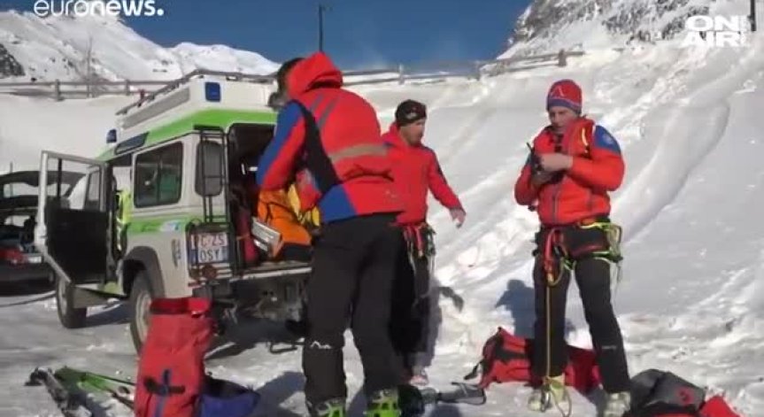 Лавина уби четирима в Алпите, сред тях две деца