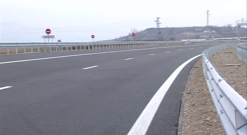 ТОЛ таксите за тежкотоварните автомобили – между 5 и 94 ст. за км.  