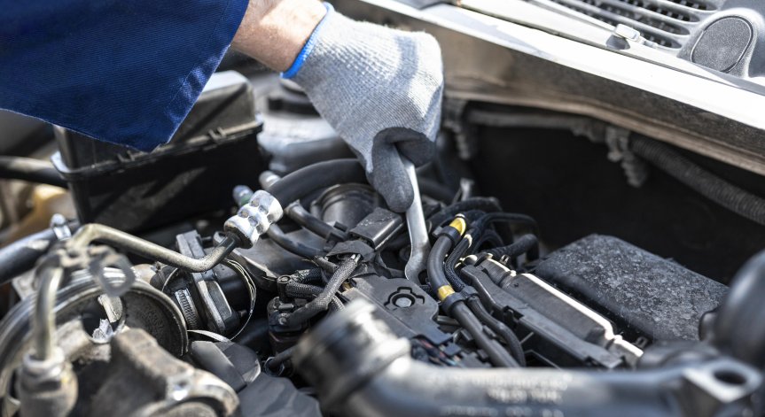 Най-често двигателят на автомобила не пали поради изтощен акумулатор.