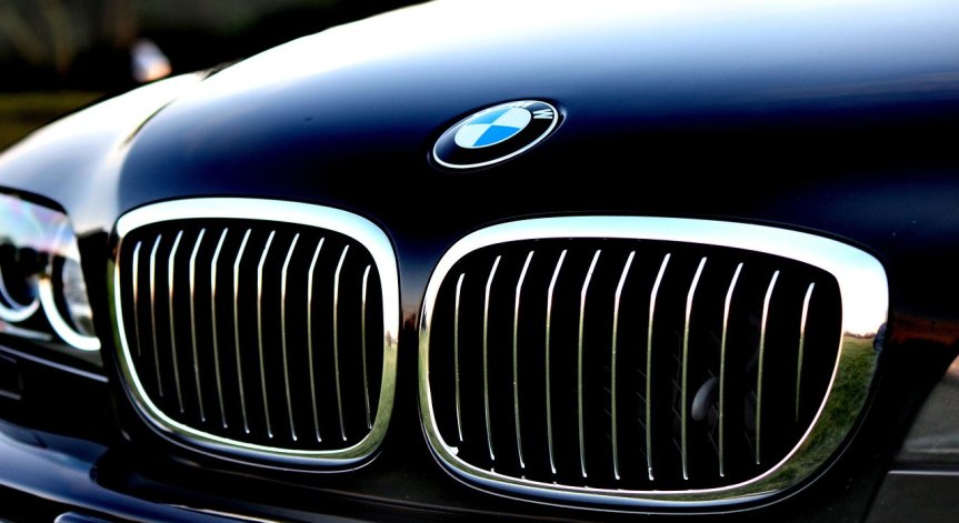 Шофьорите на BMW ще могат да сменят лентите само с поглед