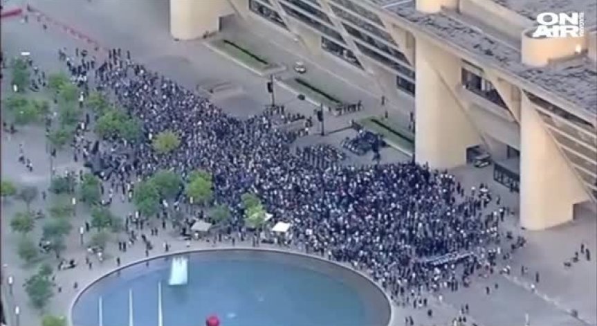 Обама ще се срещне с близките на убитите полицаи в Далас