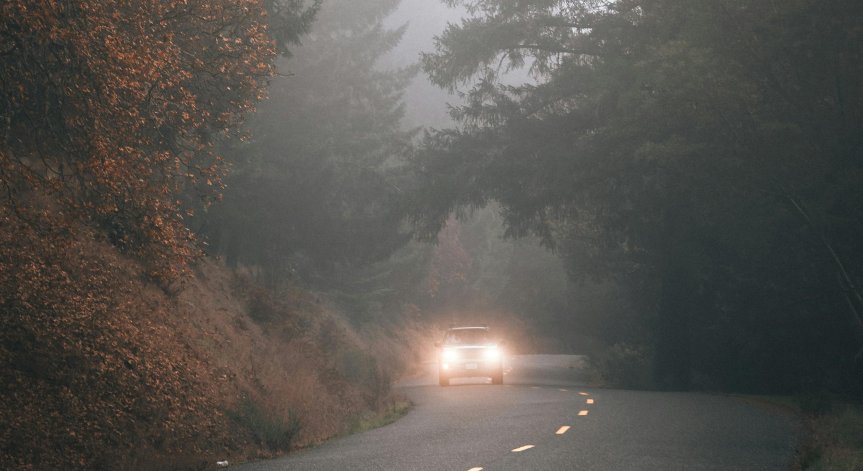 Фаровете за мъгла стават незаменими при гъста мъгла или снеговалеж.