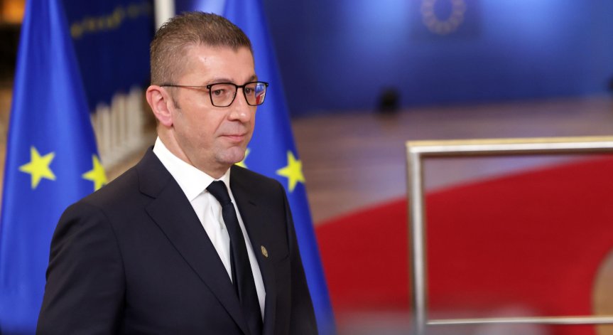 Християн Мицкоски: Докато аз съм премиер, няма да има промени в Конституцията