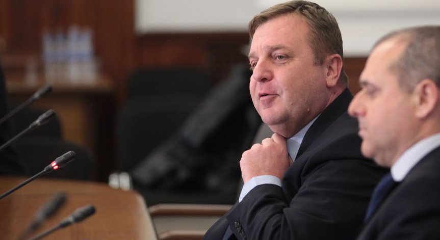 Красимир Каракачанов: Сглобката не вкара България в Шенген, но вкара мигранти